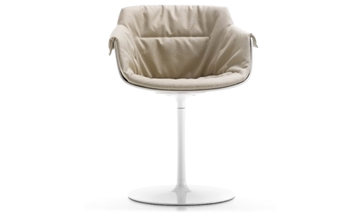 MDF Italia – Flow Slim Central Leg XL Padded by Jean-Marie Massaud