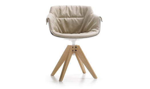 MDF Italia – Flow Slim VN 4-leg Oak Base XL Padded by J. M. Massaud