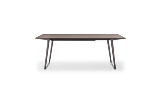 MDF Italia – Axy Table - 1 Extension by Claudio Bellini